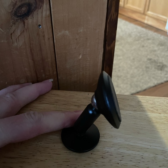 Car mount iPhone 12/11/12 mini - Picture 1 of 2